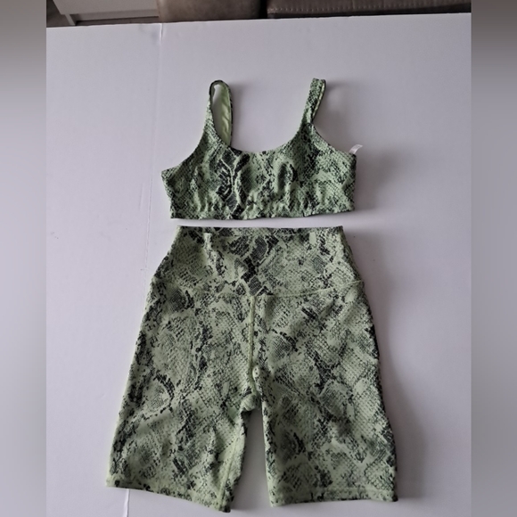ALO Yoga Set 2 Pieces Size S Gym Atletic Sport - Picture 1 of 9